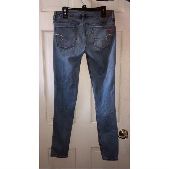 Rose Appliqué Jeans 🌷 - Picture 2 of 7